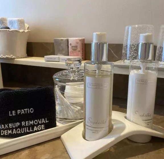 Majatalo Le Patio Chambres Et Tables D Hôtes