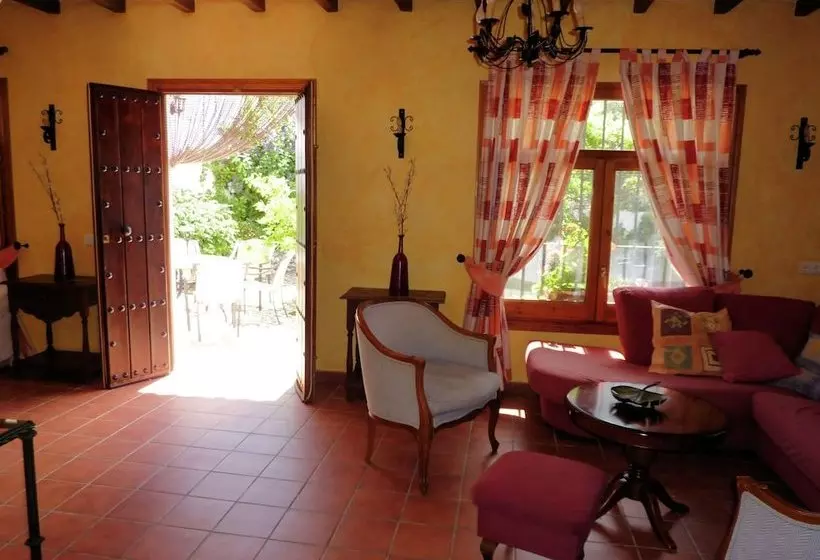 Cosy Cottage In Antequera With Swimming Pool