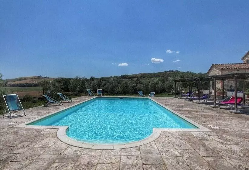 Gorgeous Cottage In Asciano With Swimming Pool