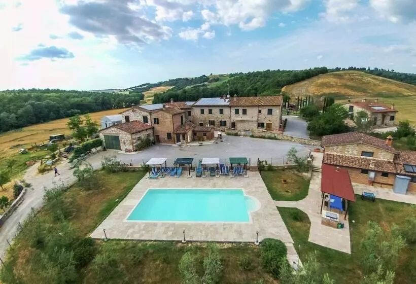 Gorgeous Cottage In Asciano With Swimming Pool