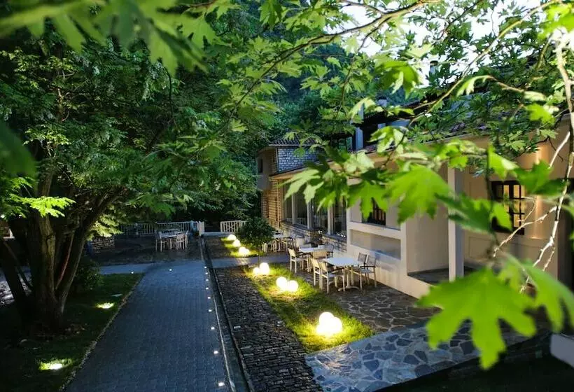 هتل Konitsa River Whisper  Gefyri Triple Suite