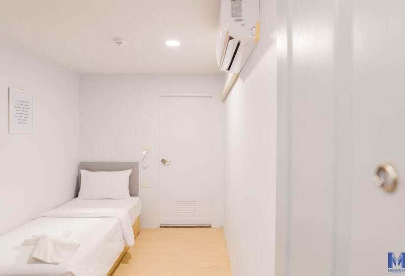 בית מלון כפרי Manonta Budget