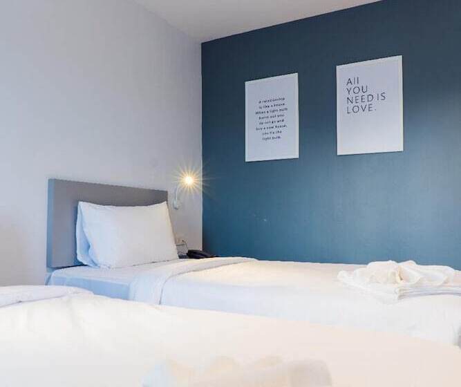 בית מלון כפרי Manonta Budget