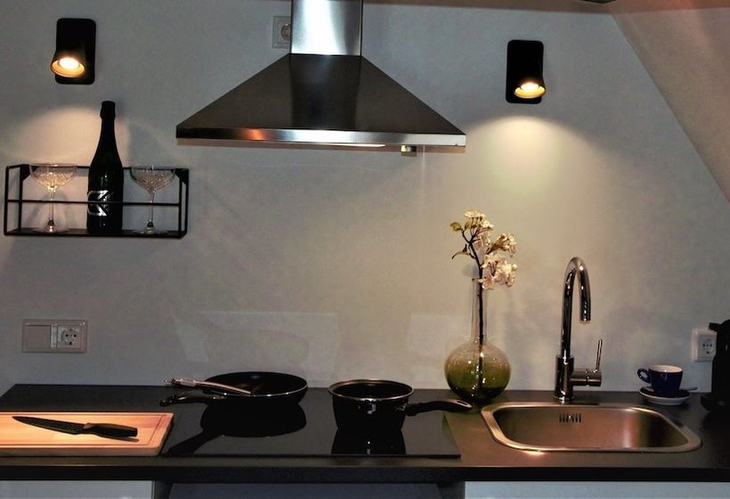 Local Residence By  Keyser