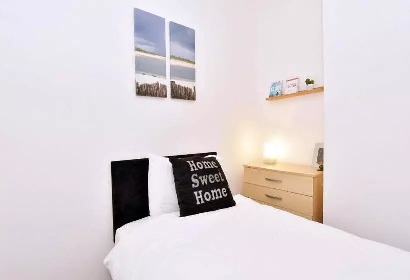 ベッドアンドブレックファースト Townhouse @ Hanley Road Stoke