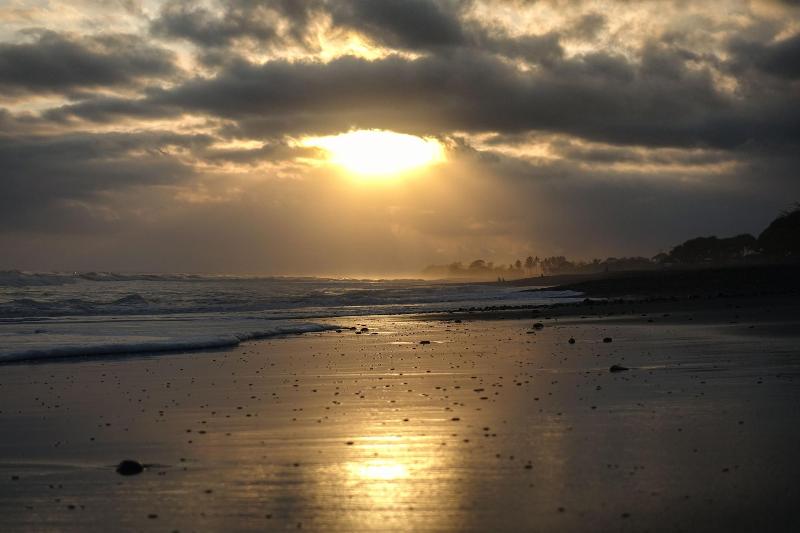 Bed and Breakfast West Break Bali Medewi