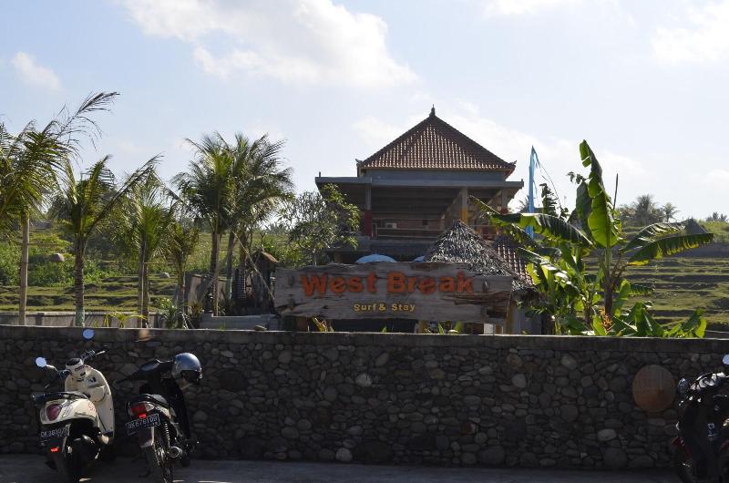 Bed and Breakfast West Break Bali Medewi