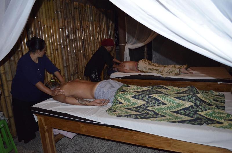 Bed and Breakfast West Break Bali Medewi