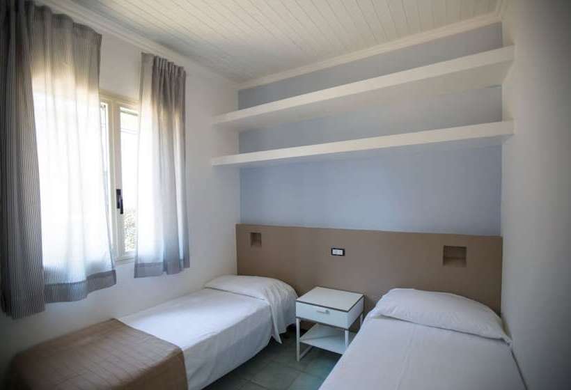 Отель Happy Camp Mobile Homes In Camping Village Paestum