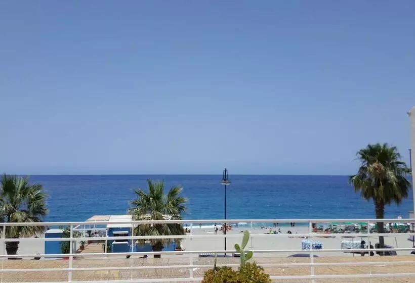 Hotelli Le Sirene Scilla