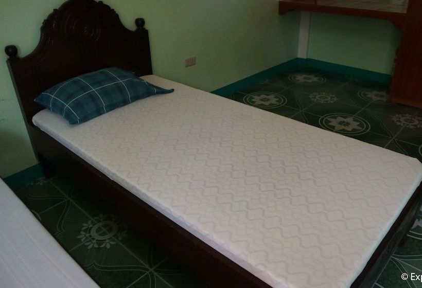 פנסיון Dh Transient  House