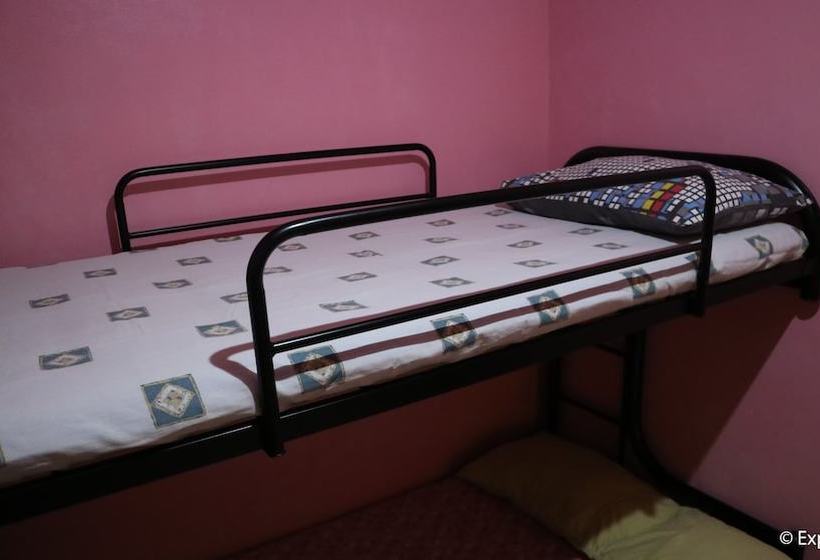 פנסיון Dh Transient  House