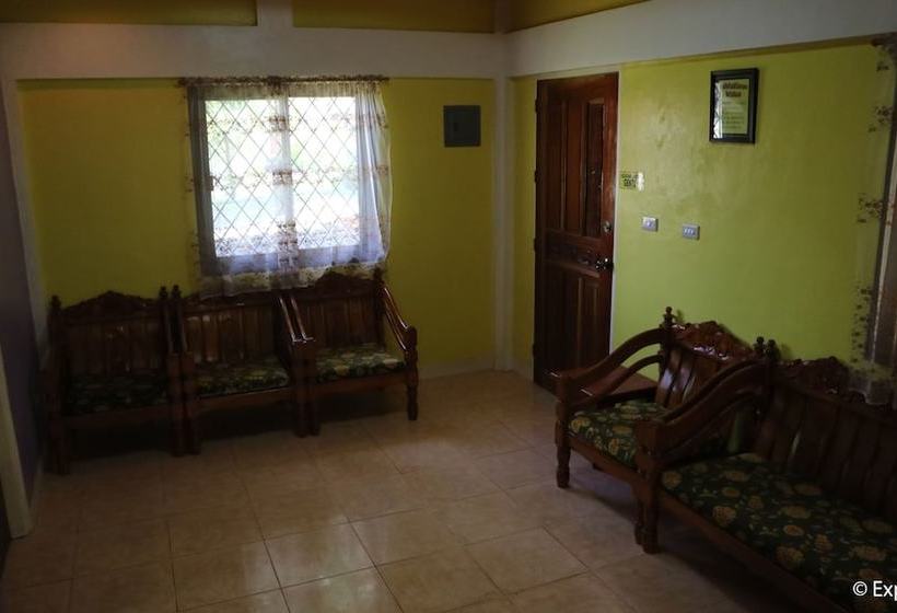 פנסיון Dh Transient  House