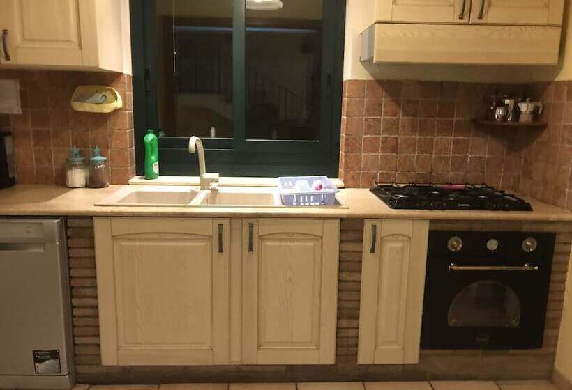 ペンション Villa Belvedere By Lago Pergusa