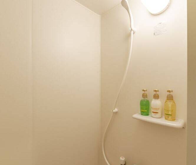 Plat Hostel Keikyu Haneda Home