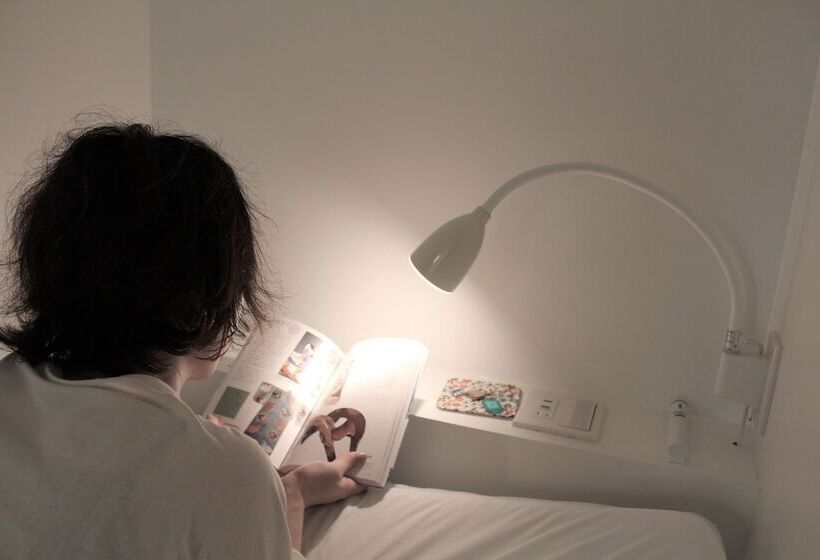 Plat Hostel Keikyu Haneda Home