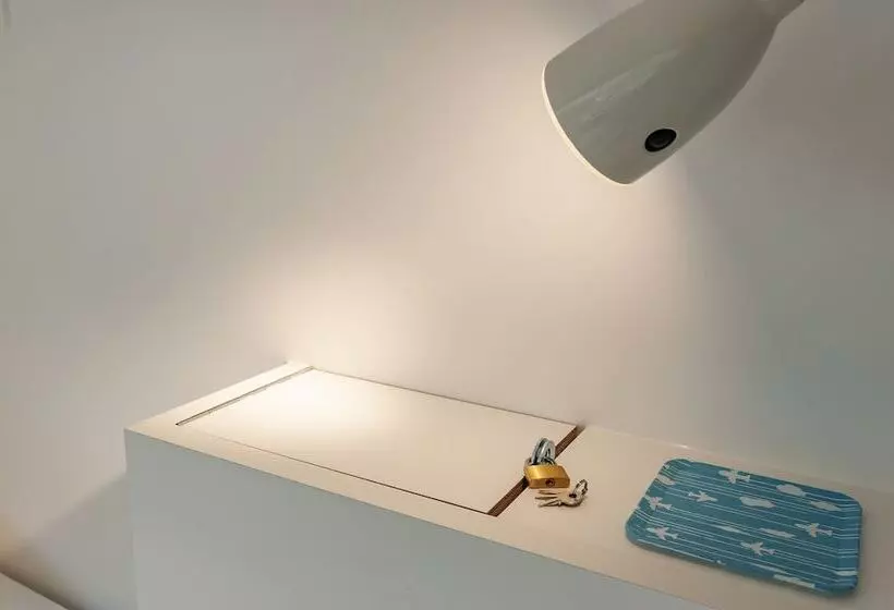 Plat Hostel Keikyu Haneda Home