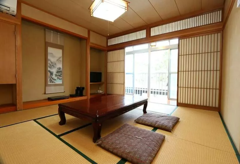 Ryokan Oomasa