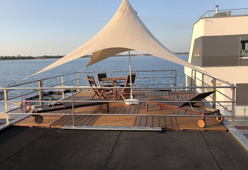 Отель Hausboot Harmonie