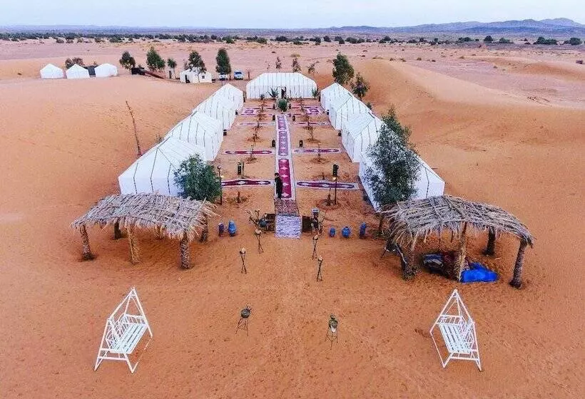 Hotelli Merzouga Paradise Luxury Camp