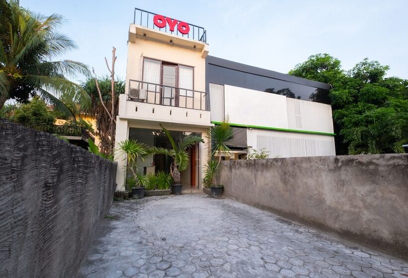 酒店 Oyo 1695 Royal Senggigi