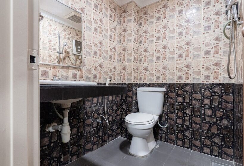 هتل Oyo 89844 Green Villa