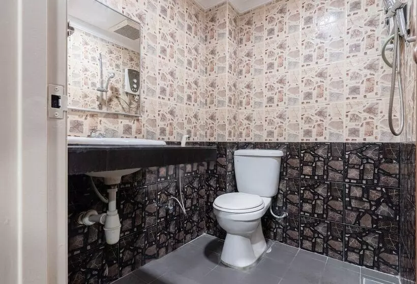 Hotelli Oyo 89844 Green Villa