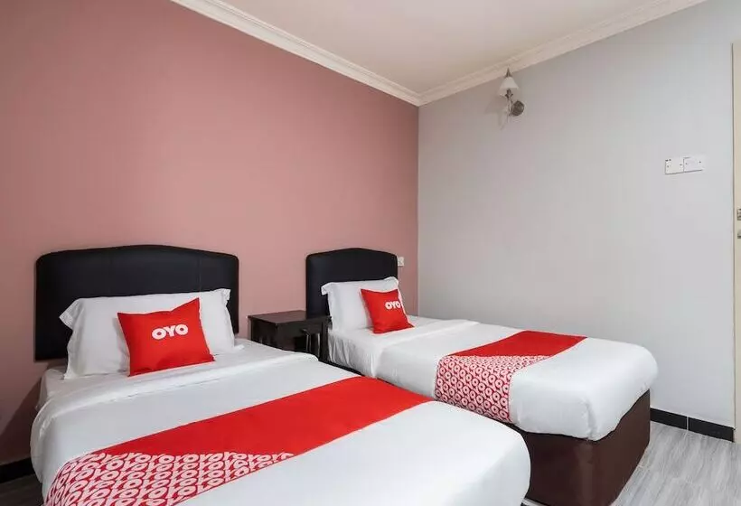 Hotelli Oyo 89844 Green Villa