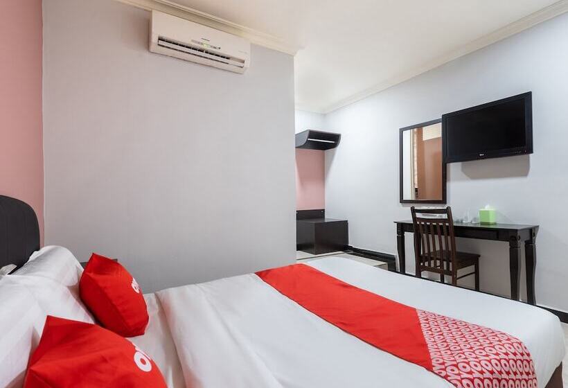 هتل Oyo 89844 Green Villa