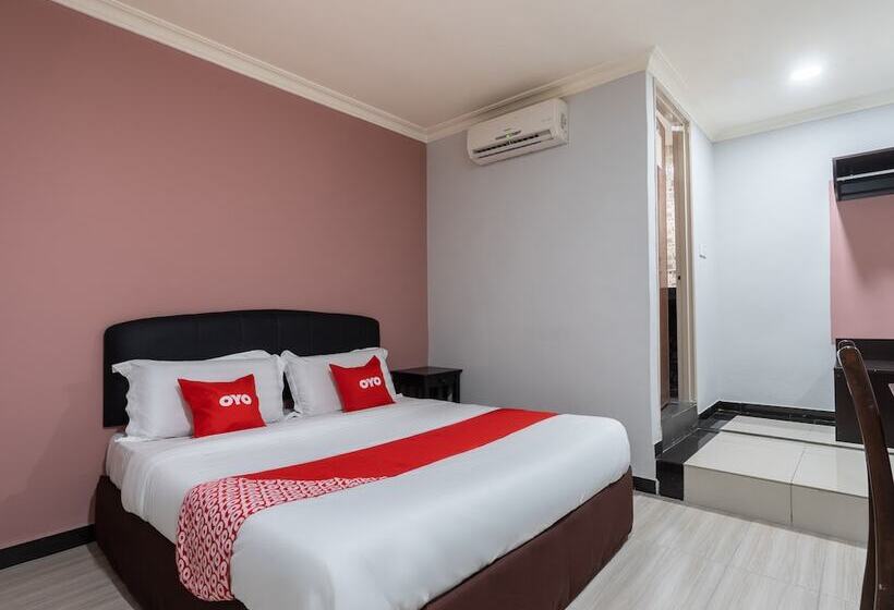 هتل Oyo 89844 Green Villa