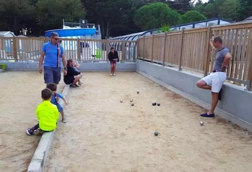 هتل Sterne Pierregarrin