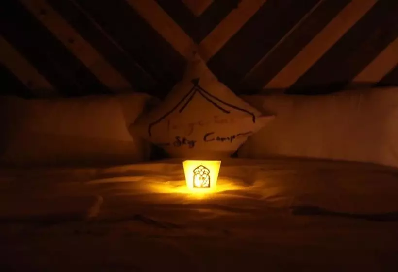 Hotelli Tangerine Sky Camp