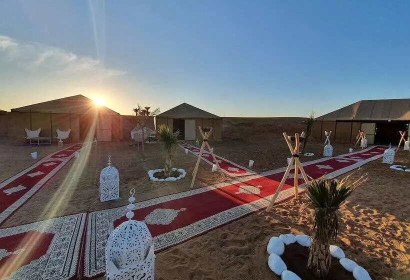 Hotelli Tangerine Sky Camp