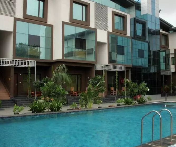 ホテル Vinnca Krishna Park