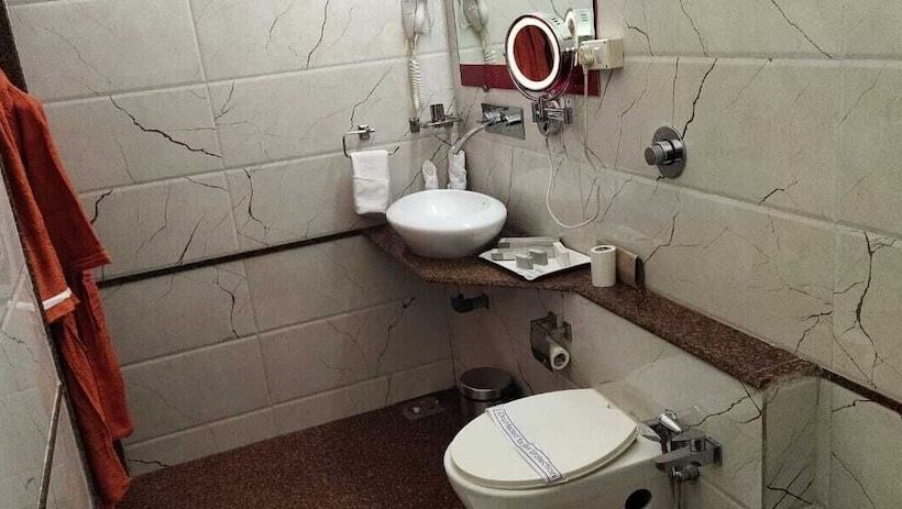 בית מלון כפרי Vinnca Krishna Park