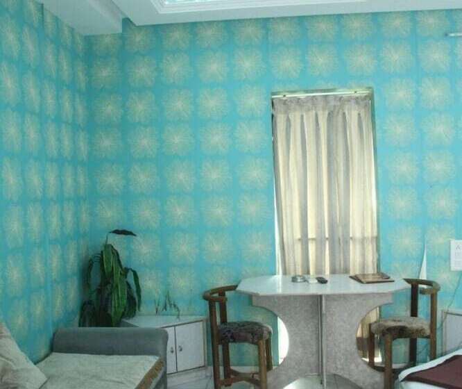 בית מלון כפרי Vinnca Krishna Park