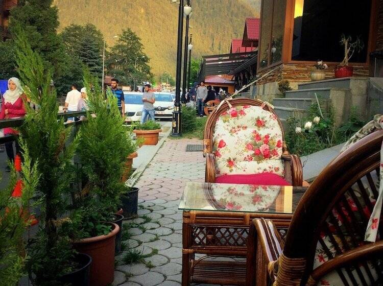 Inanlar Garden Hotel & Bungalow