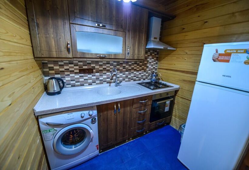 Inanlar Garden Hotel & Bungalow