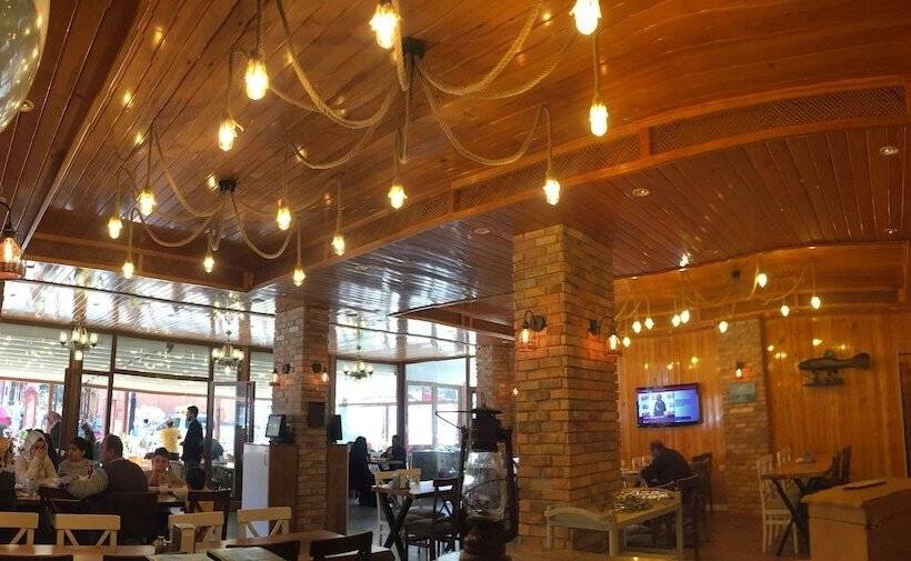 Inanlar Garden Hotel & Bungalow