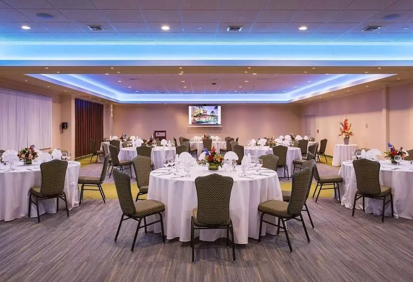 Bluegreen At La Cabana Beach Resort & Casino