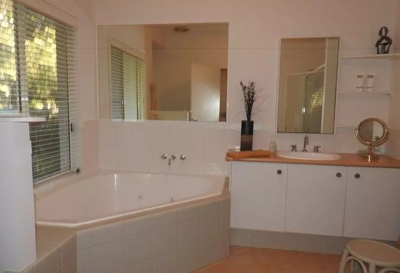 Majatalo Howie S Place Noosa