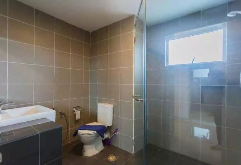 Majatalo Rail Suite Kk Near Kota Kinabalu Airport