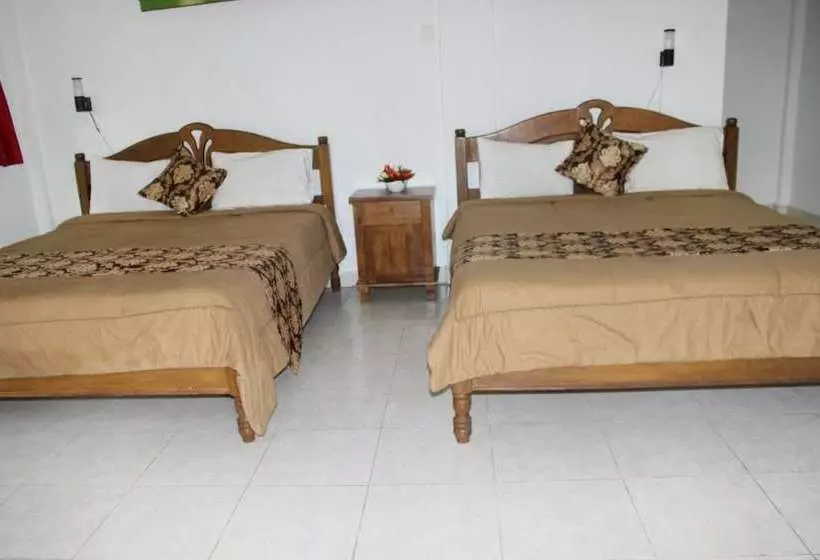 ペンション Star Two Thousand Bungalow