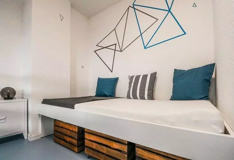 Private Hostel Room   City Center 1c