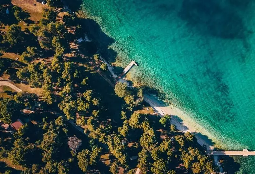 リゾートホテル Maistra Camping Koversada Covered Mobile Homes