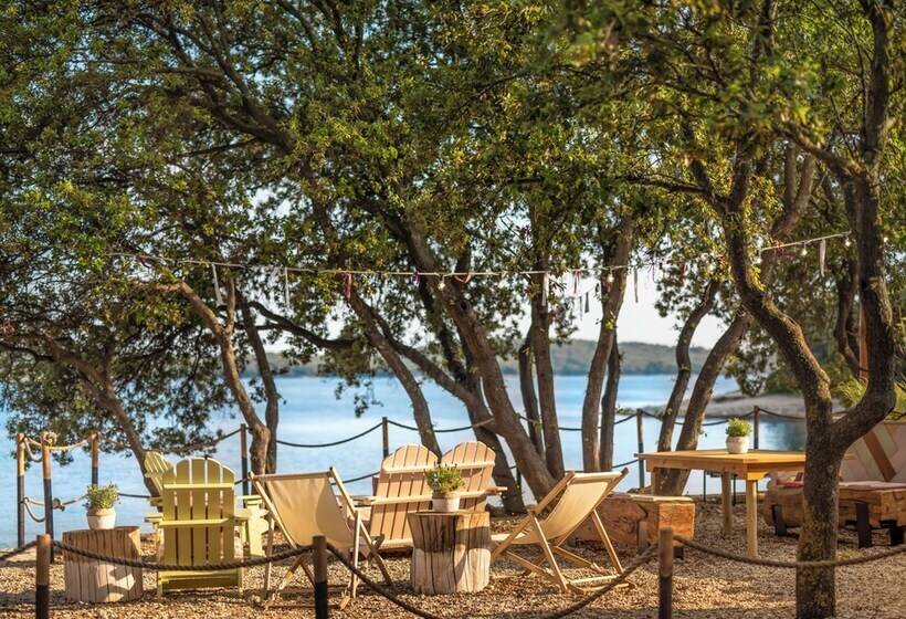 منتجع Maistra Camping Koversada Covered Mobile Homes