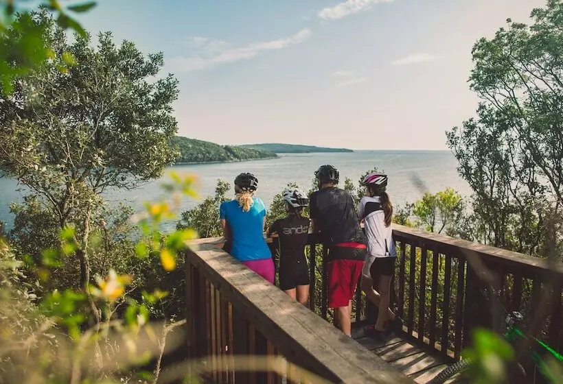 リゾートホテル Maistra Camping Koversada Covered Mobile Homes