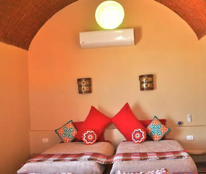 تختخواب و صبحانه Anakato Kiki