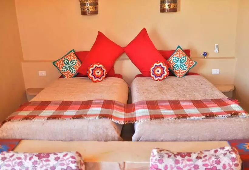 تختخواب و صبحانه Anakato Kiki