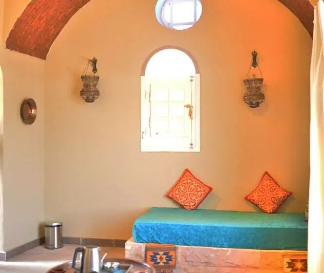 تختخواب و صبحانه Anakato Kiki